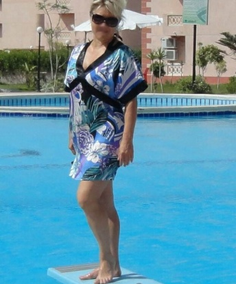 Мои услуги включают все, что ты можешь себе представить: классический секс, оральный секс, анальный секс, эротический массаж, стриптиз и многое другое 😉 У меня есть прекрасные отзывы от довольных клиентов, которые ценят мою нежность и профессионализм. Если хочешь узнать больше о моих услугах, посмотри мои фото 👀 Я гарантирую тебе незабываемое время в моей компании 😏 Жду твоего звонка, чтобы устроить настоящую сказку в Москве 🌃💫 14935, 43 года